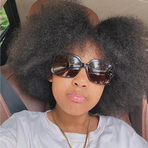 Vintage Chanel Sunglasses - Picture 14 of 14